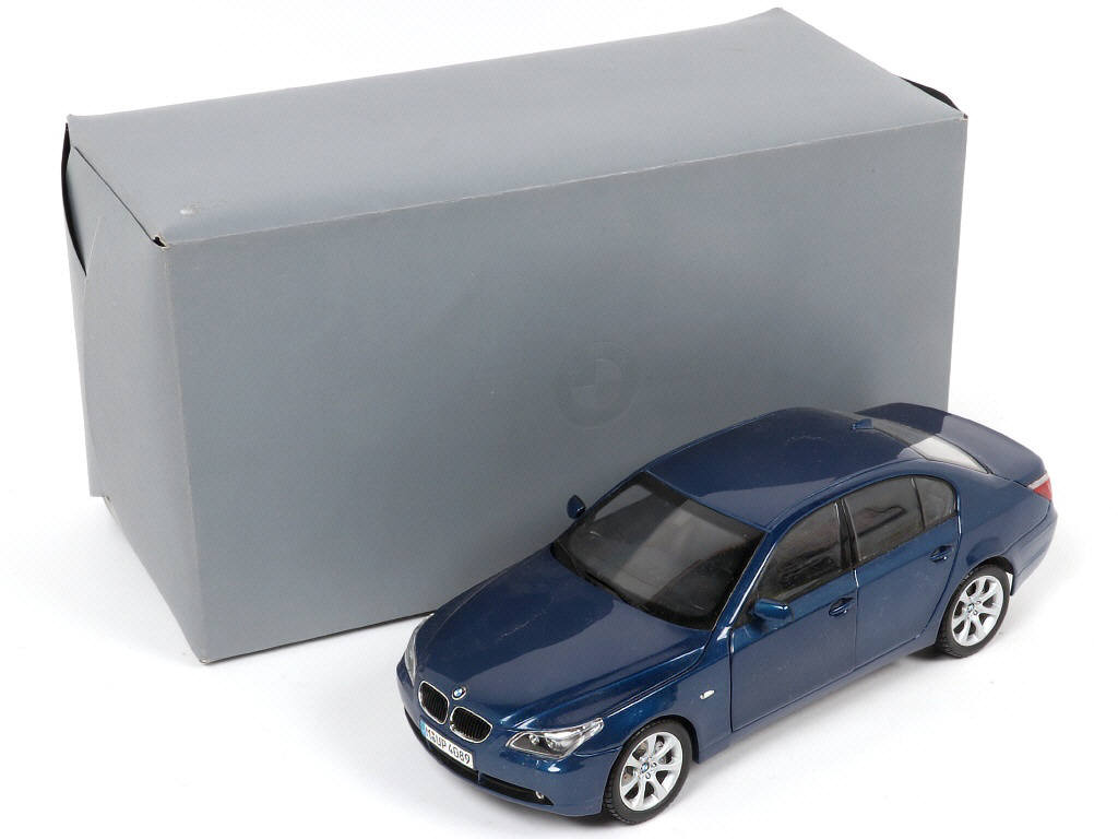 Lot 40 - KYOSHO (JAPON) (1)