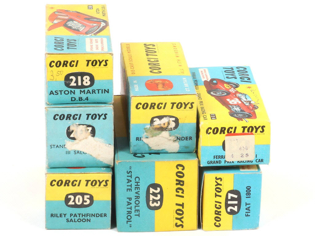 Lot 144 - CORGI TOYS (GB) (7)