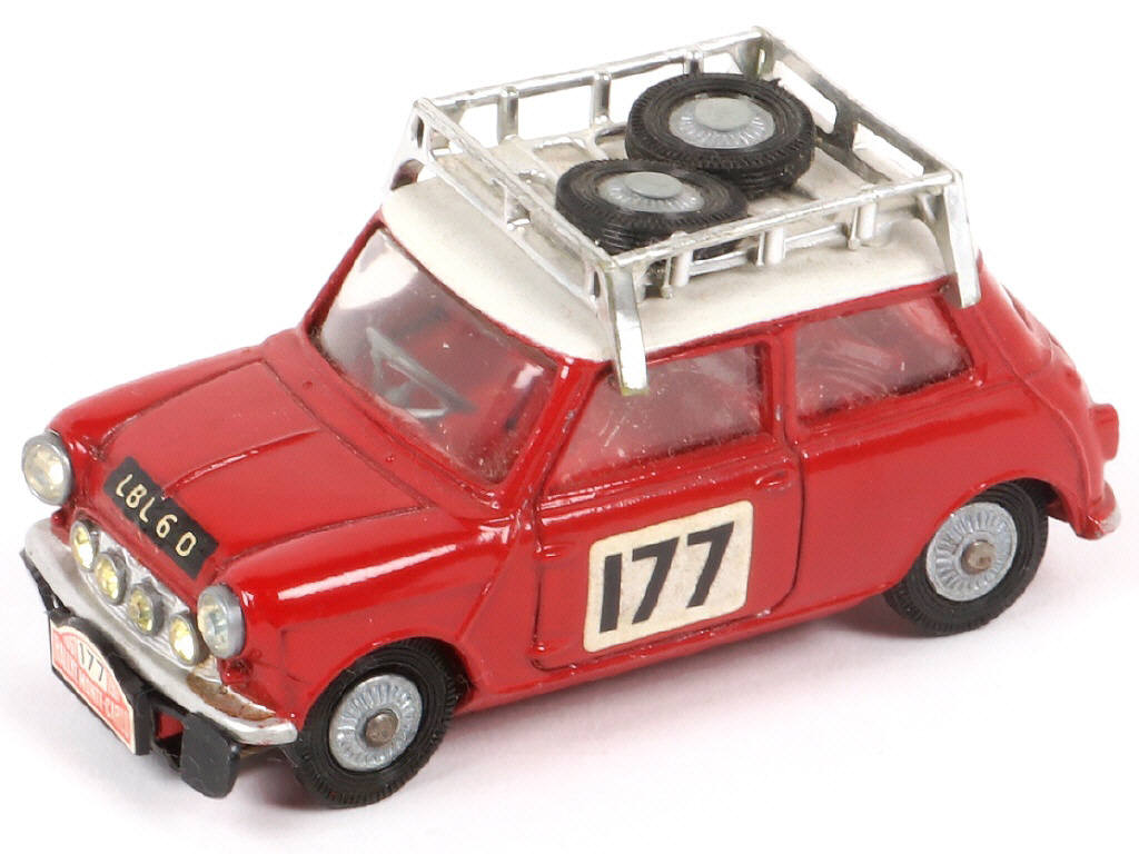 Lot 128 - CORGI TOYS (GB) (1)