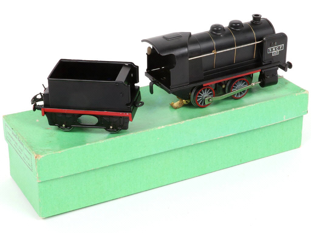 Lot 6 - HORNBY 'O' (FRANCE) (1)