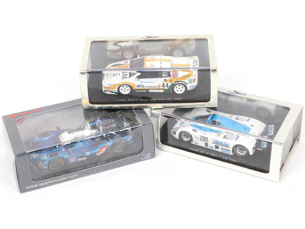 Lot 36 - SPARK (MACAU) (3)