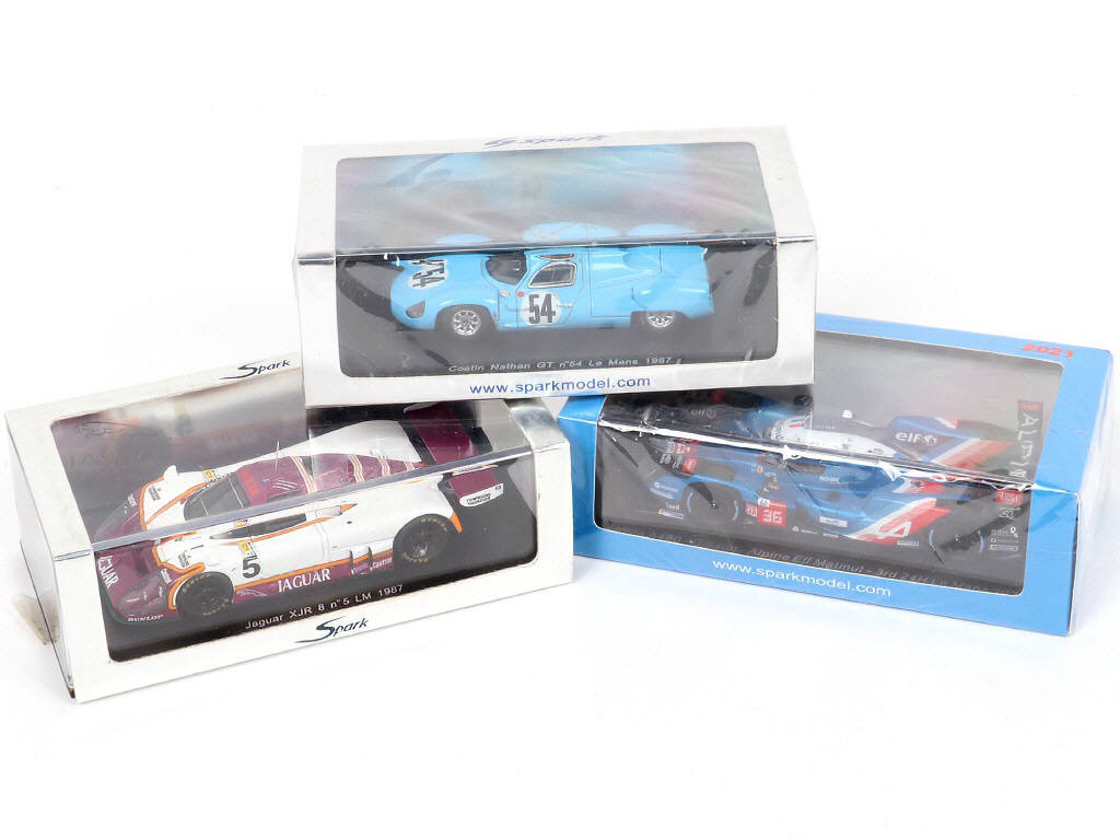 Lot 40 - SPARK (MACAU) (3)