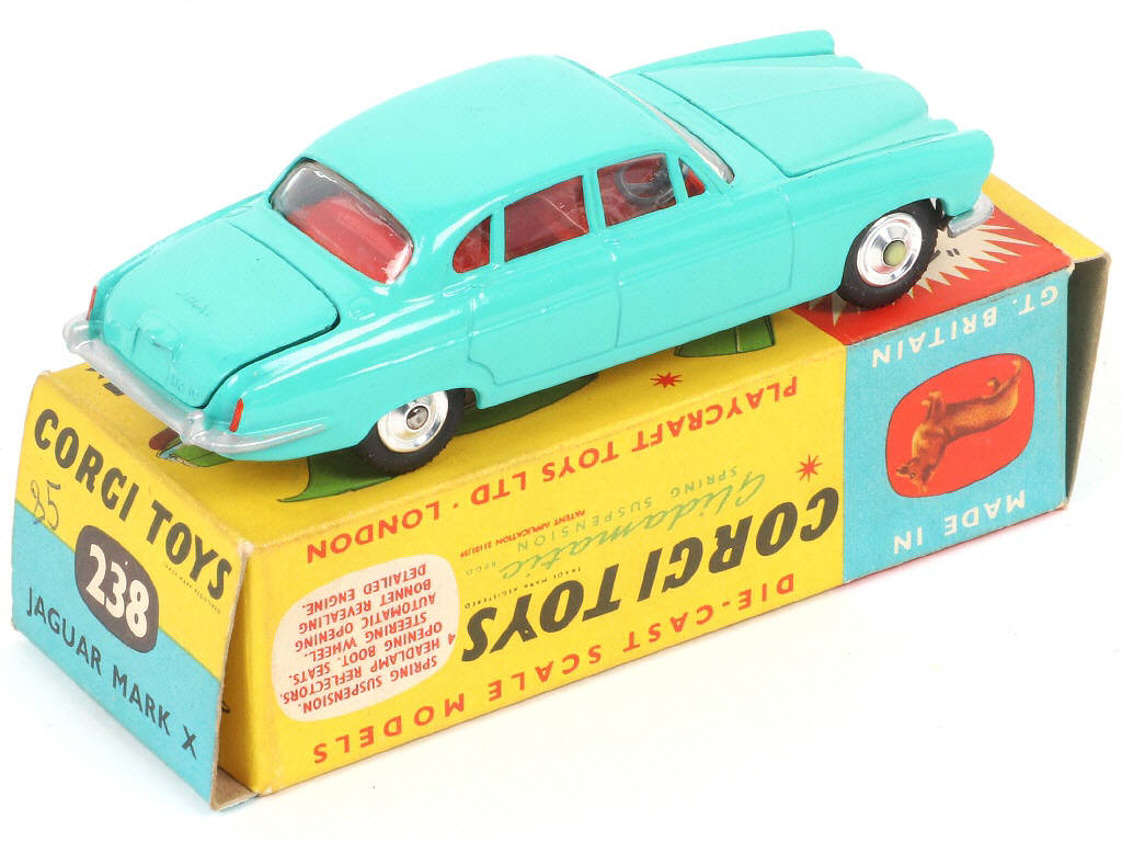 Lot 135 - CORGI TOYS (GB) (1)