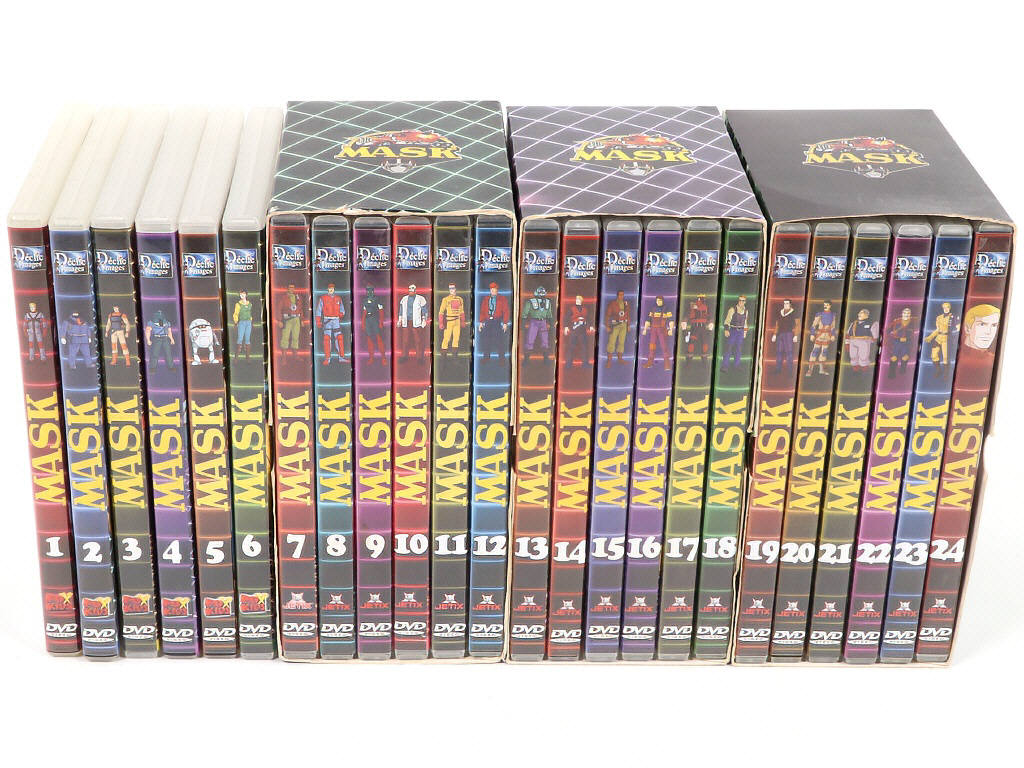 Lot 274 - DIVERS (24)