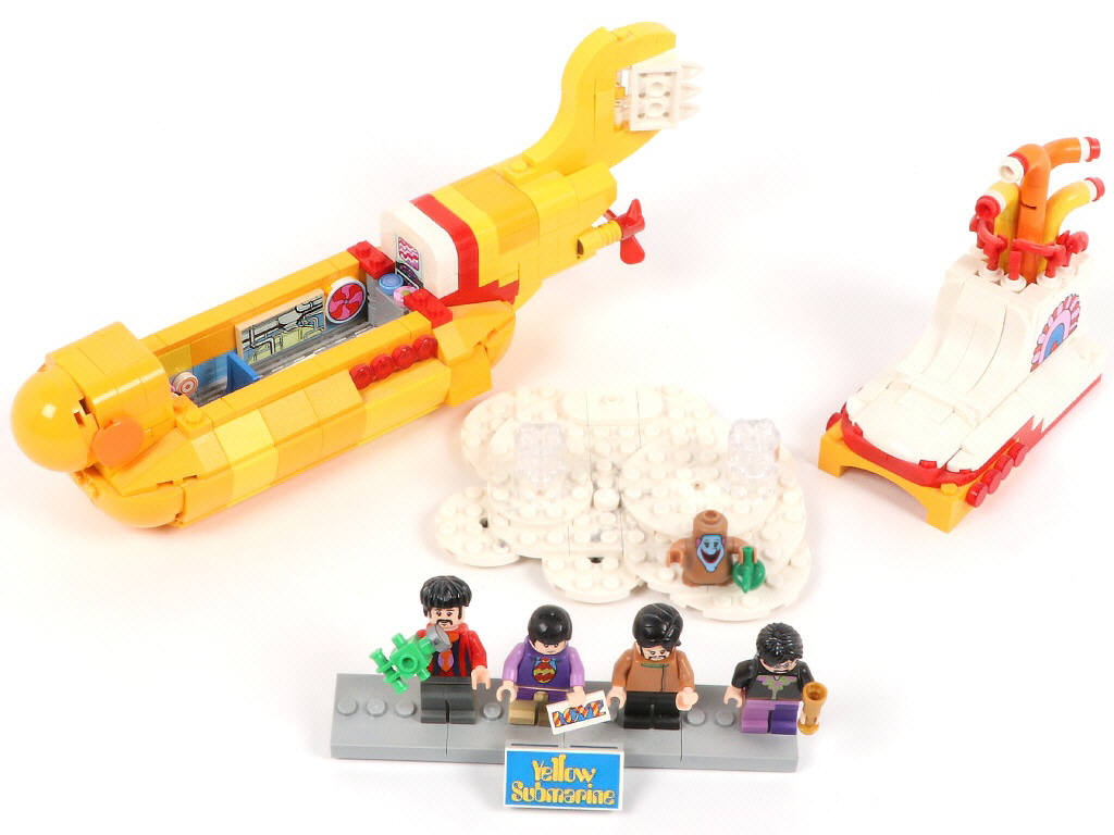 Lot 223 - LEGO (DANEMARK) (1)