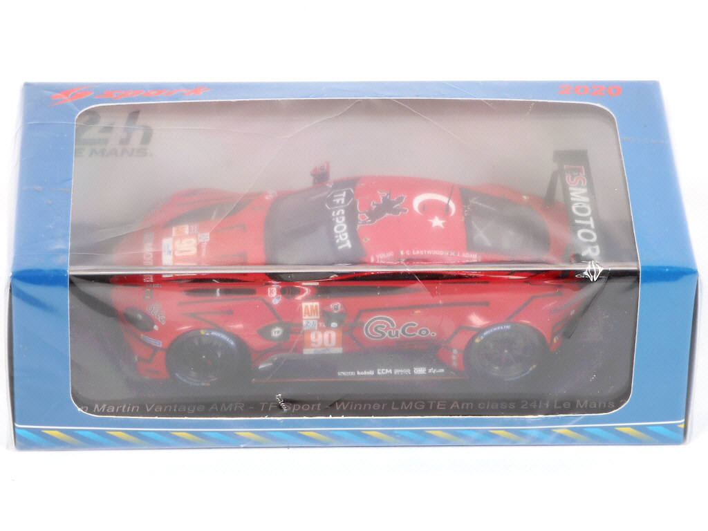 Lot 76 - SPARK (MACAU) (3)