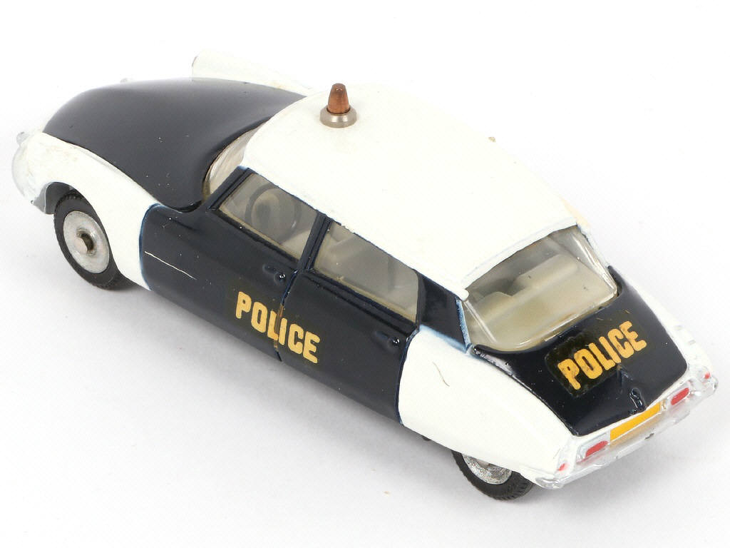 Lot 326 - DINKY TOYS (FRANCE) (1)