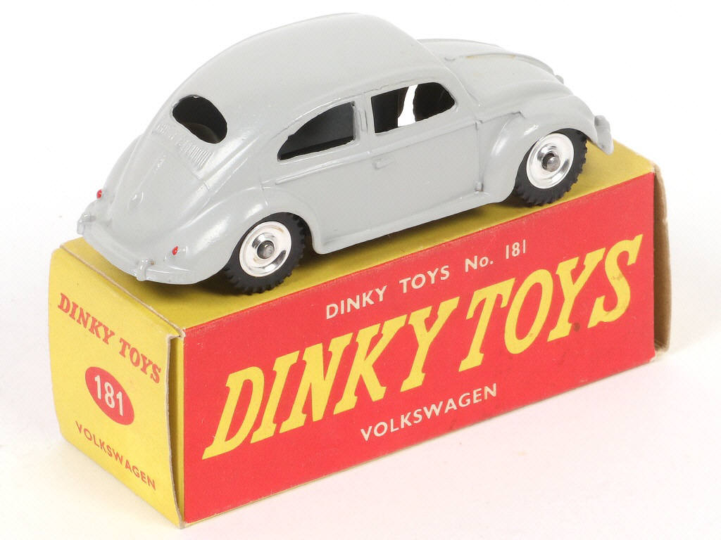 Lot 296 - DINKY TOYS (GB) (1)