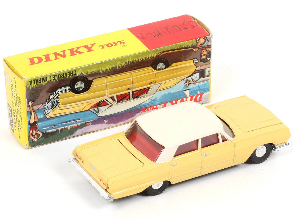Lot 302 - DINKY TOYS (GB) (1)