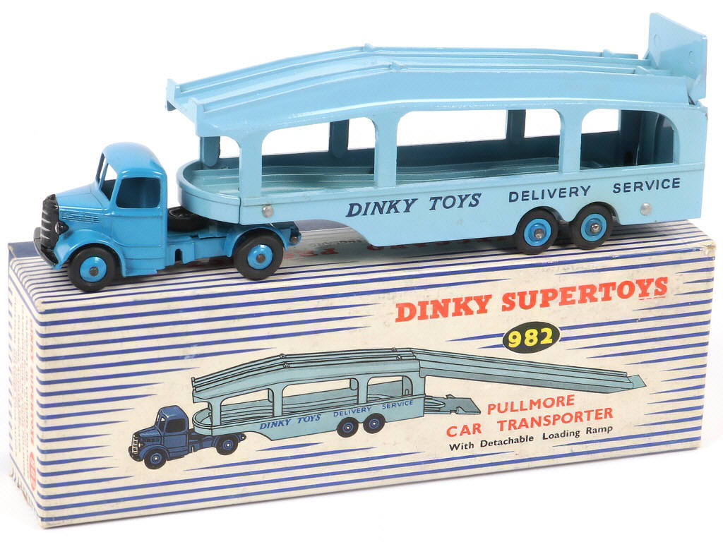 Lot 309 - DINKY TOYS (GB) (1)