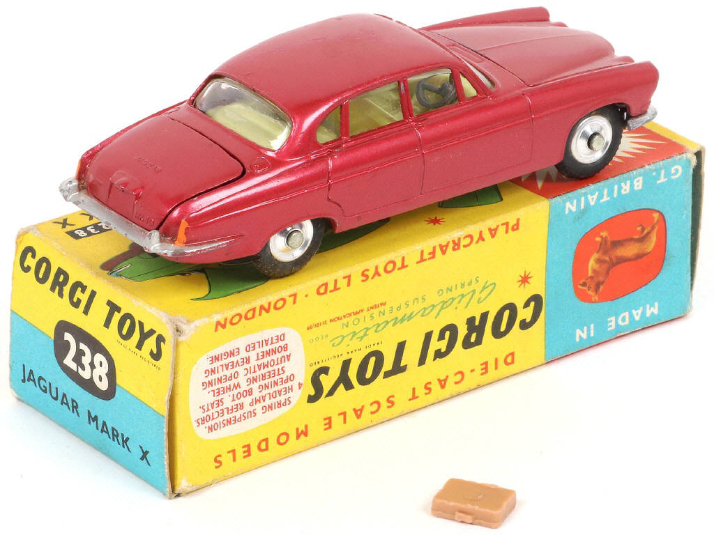 Lot 177 - CORGI TOYS (GB) (1)