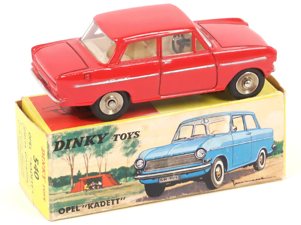 Lot 247 - DINKY TOYS (FRANCE) (1)