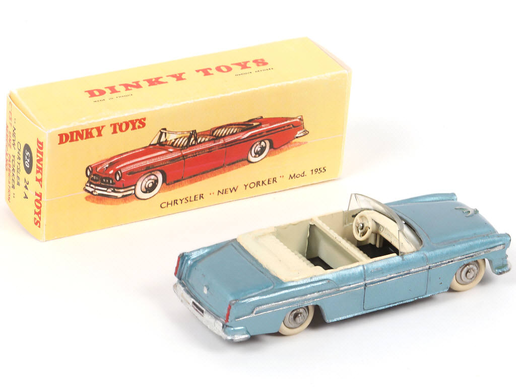Lot 243 - DINKY TOYS (FRANCE) (1)