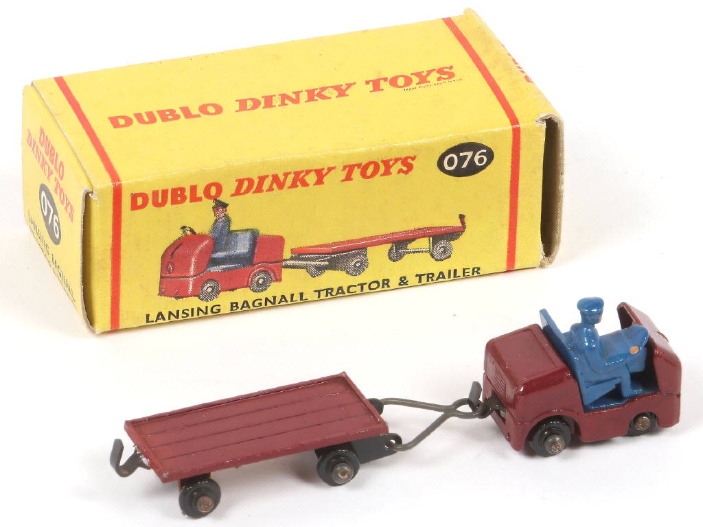 Lot 258 - DINKY TOYS (GB) (1)