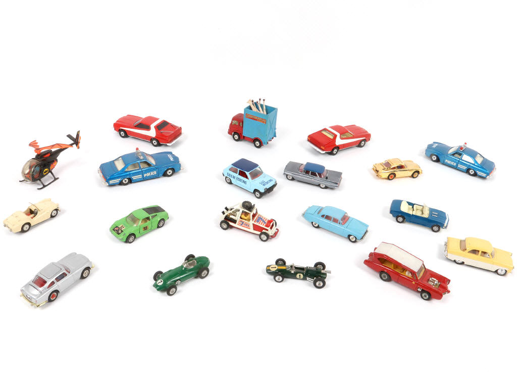 Lot 154 - CORGI TOYS (GB) (19)