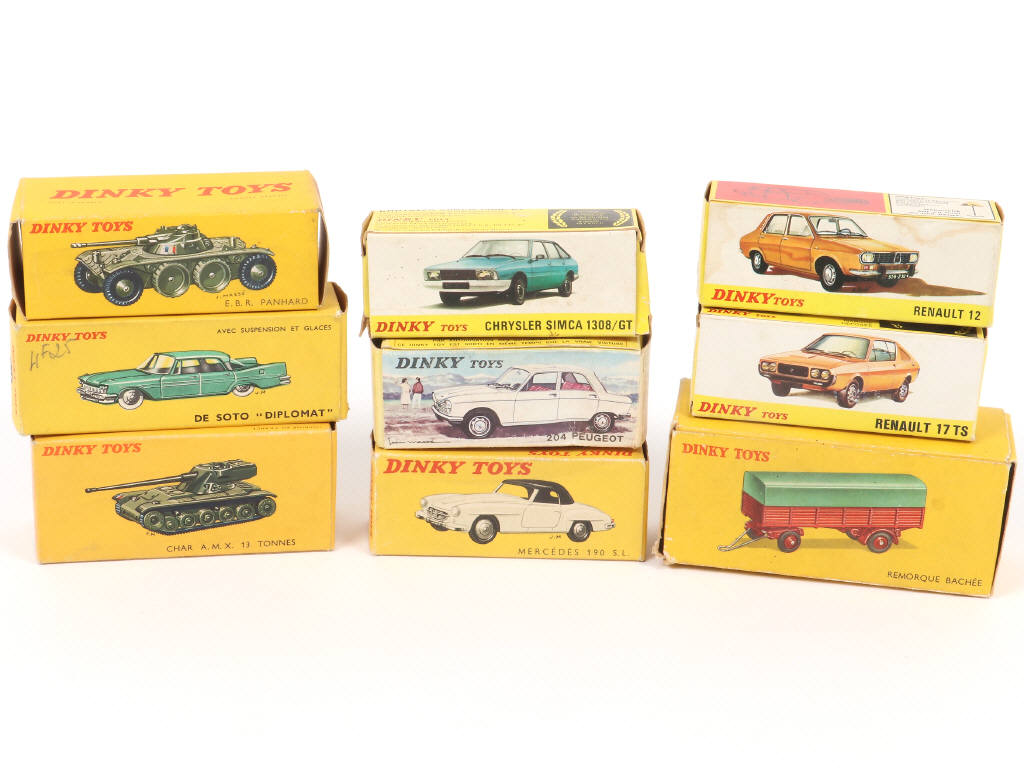 Lot 253 - DINKY TOYS (FRANCE) (9)