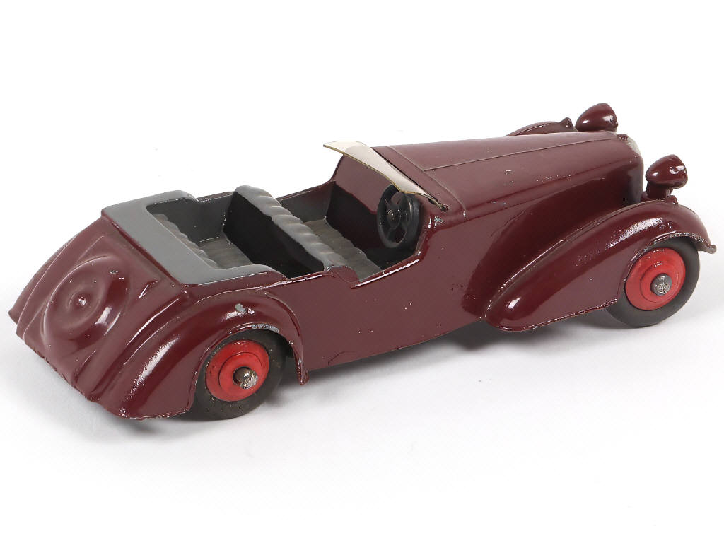Lot 264 - DINKY TOYS (GB) (1)