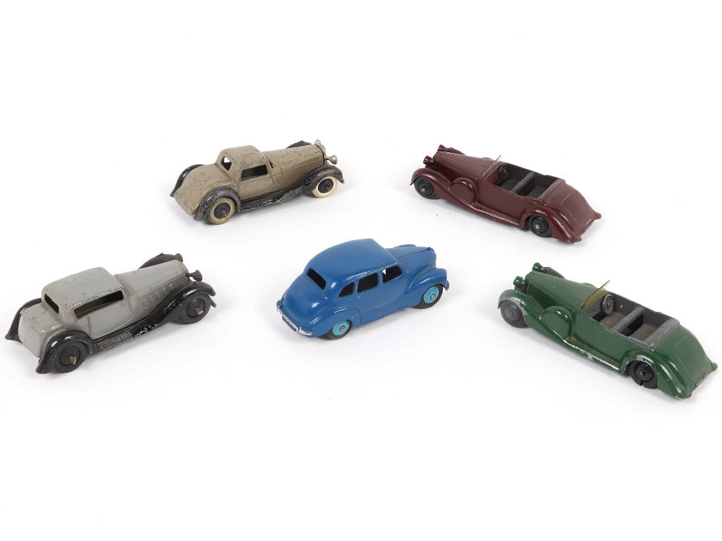 Lot 275 - DINKY TOYS (GB) (5)