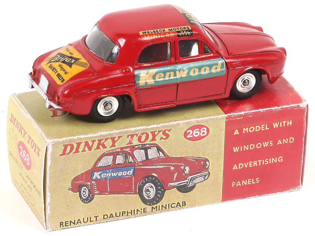 Lot 262 - DINKY TOYS (GB) (1)