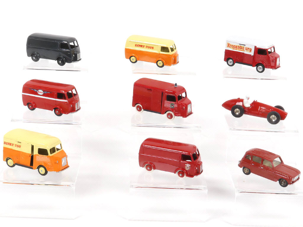 Lot 255 - DINKY TOYS (FRANCE) (9)