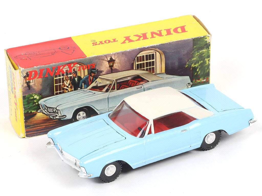 Lot 275 - DINKY TOYS (GB) (1)