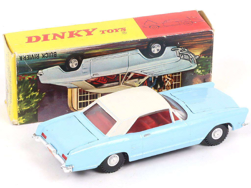 Lot 275 - DINKY TOYS (GB) (1)