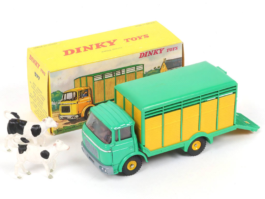 Lot 310 - DINKY TOYS (FRANCE) (1)