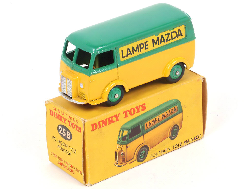 Lot 304 - DINKY TOYS (FRANCE) (1)
