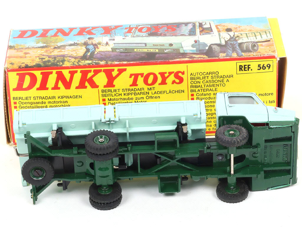Lot 309 - DINKY TOYS (FRANCE) (1)
