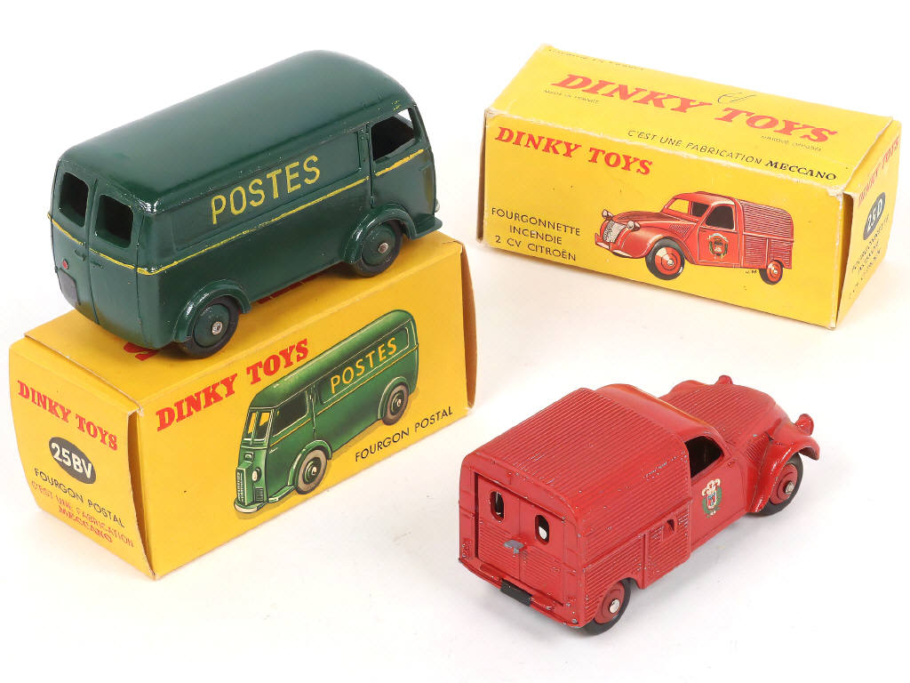 Lot 318 - DINKY TOYS (FRANCE) (2)