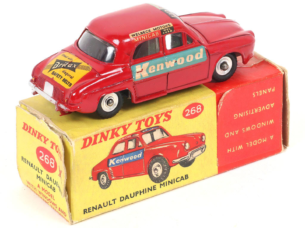 Lot 272 - DINKY TOYS (GB) (1)