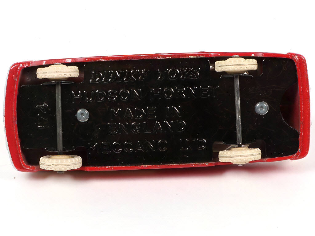 Lot 270 - DINKY TOYS (GB) (1)