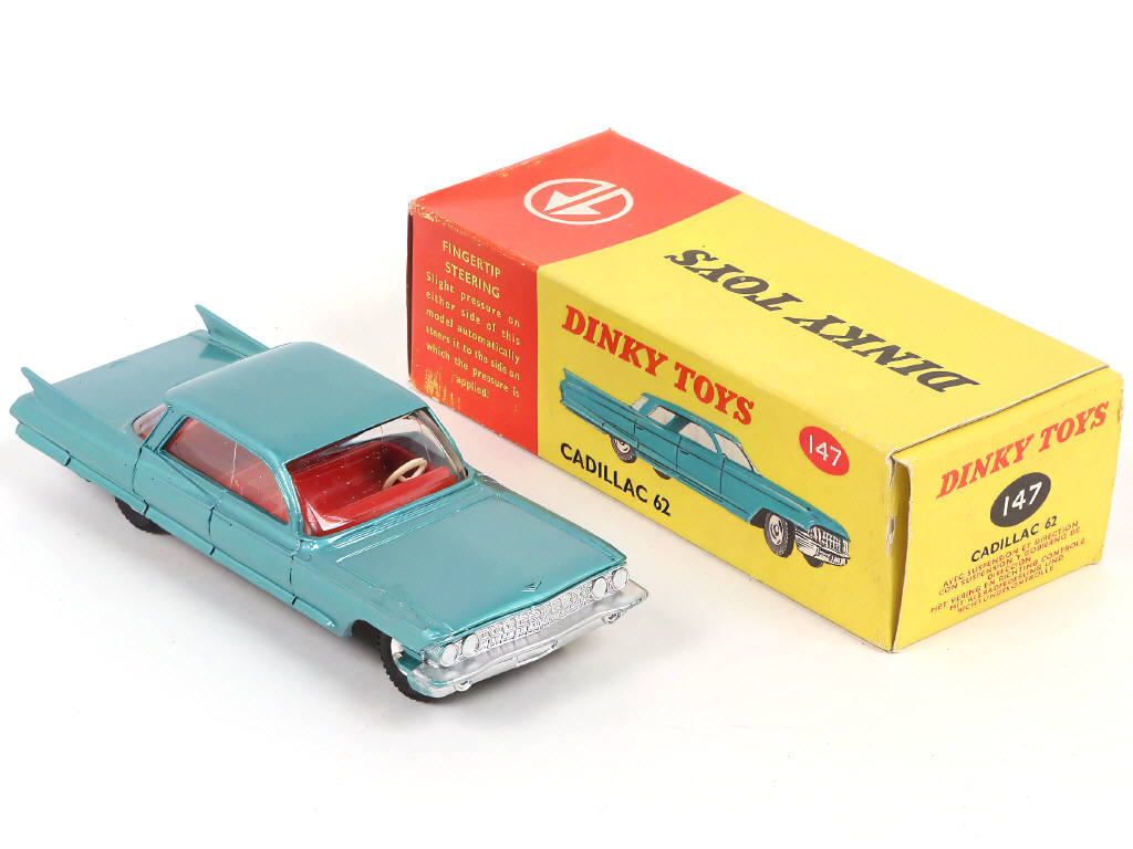 Lot 265 - DINKY TOYS (GB) (1)