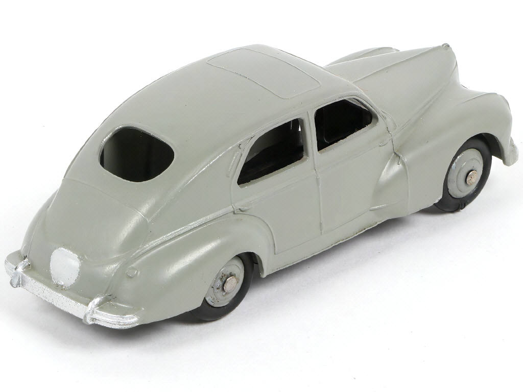 Lot 298 - DINKY TOYS (FRANCE) (1)