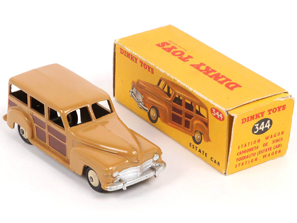 Lot 273 - DINKY TOYS (GB) (1)