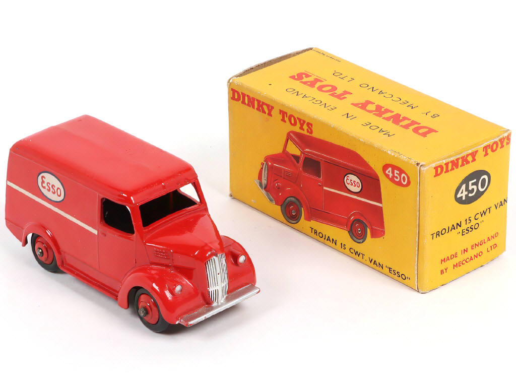 Lot 274 - DINKY TOYS (GB) (1)