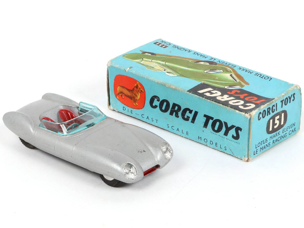 Lot 172 - CORGI TOYS (GB) (2)
