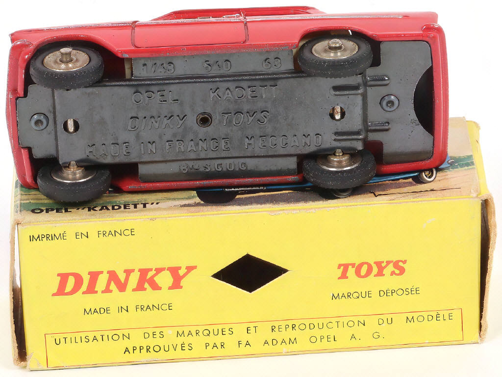 Lot 342 - DINKY TOYS (FRANCE) (1)