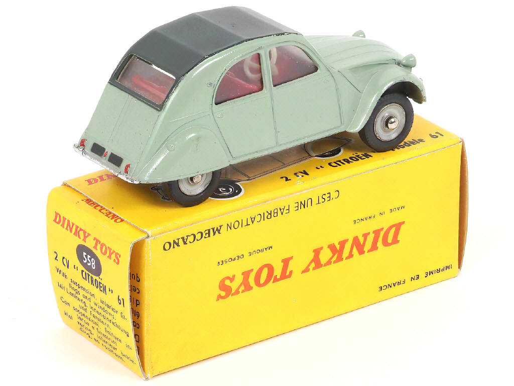 Lot 339 - DINKY TOYS (FRANCE) (1)