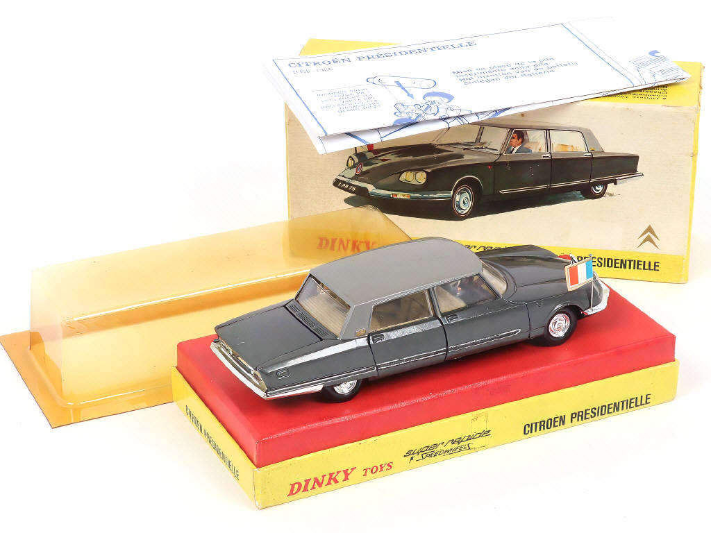 Lot 348 - DINKY TOYS (FRANCE) (1)