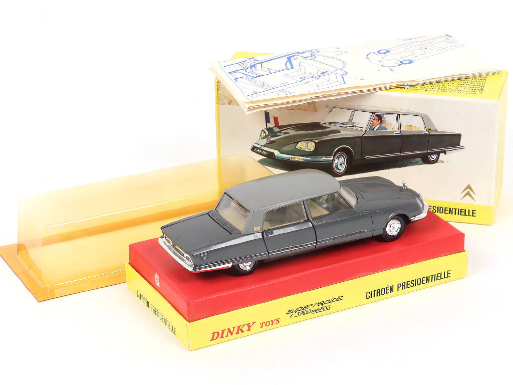 Lot 347 - DINKY TOYS (FRANCE) (1)