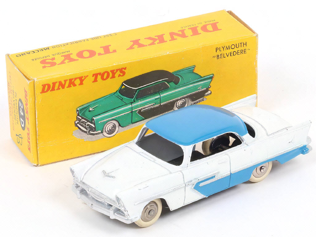 Lot 324 - DINKY TOYS (FRANCE) (1)