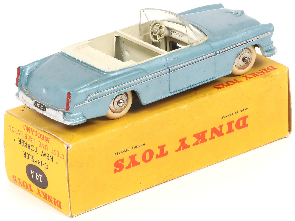 Lot 312 - DINKY TOYS (FRANCE) (1)
