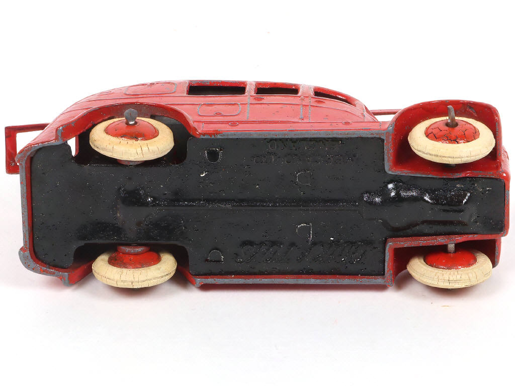Lot 377 - DINKY TOYS (GB) (1)