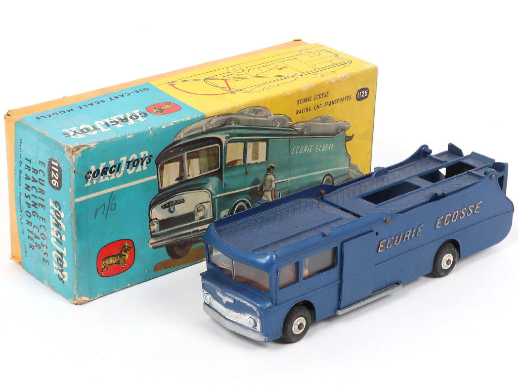 Lot 223 - CORGI TOYS (GB) (1)