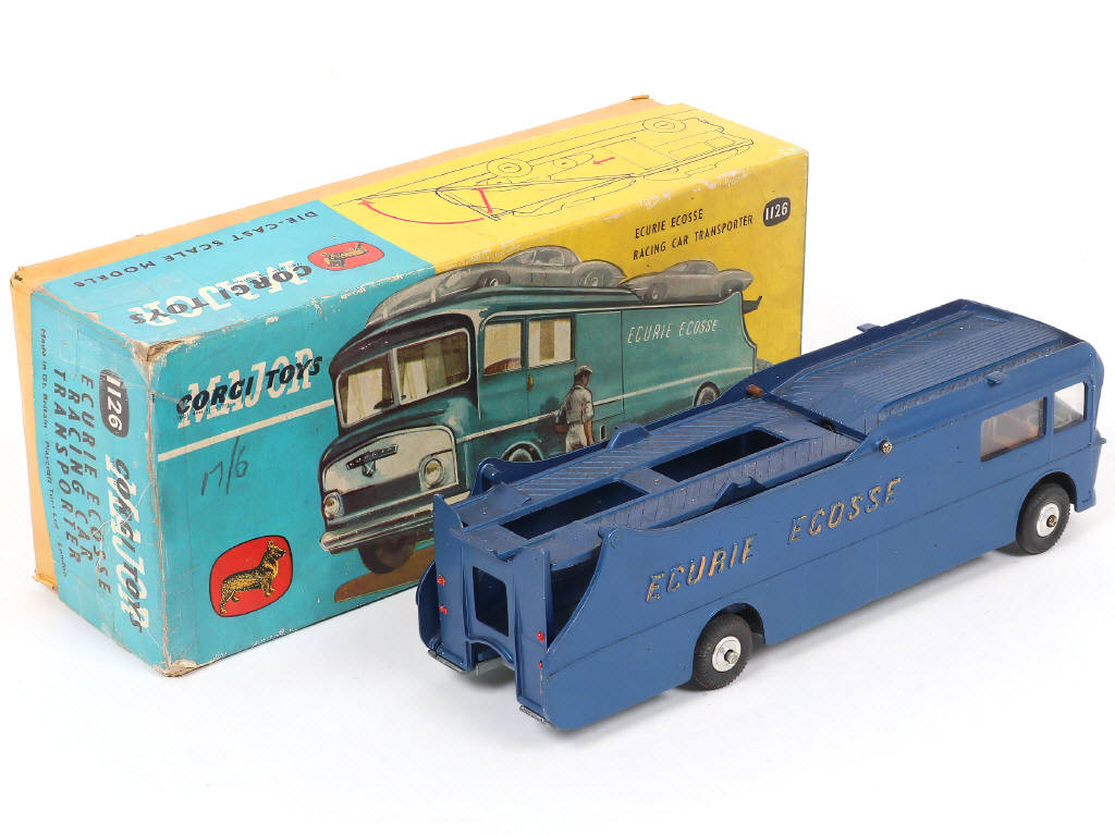 Lot 223 - CORGI TOYS (GB) (1)