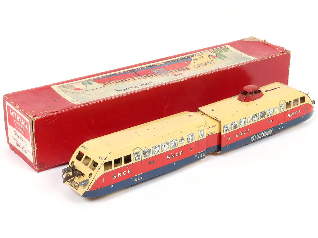 Lot 53 - HORNBY 'O' (FRANCE) (1)