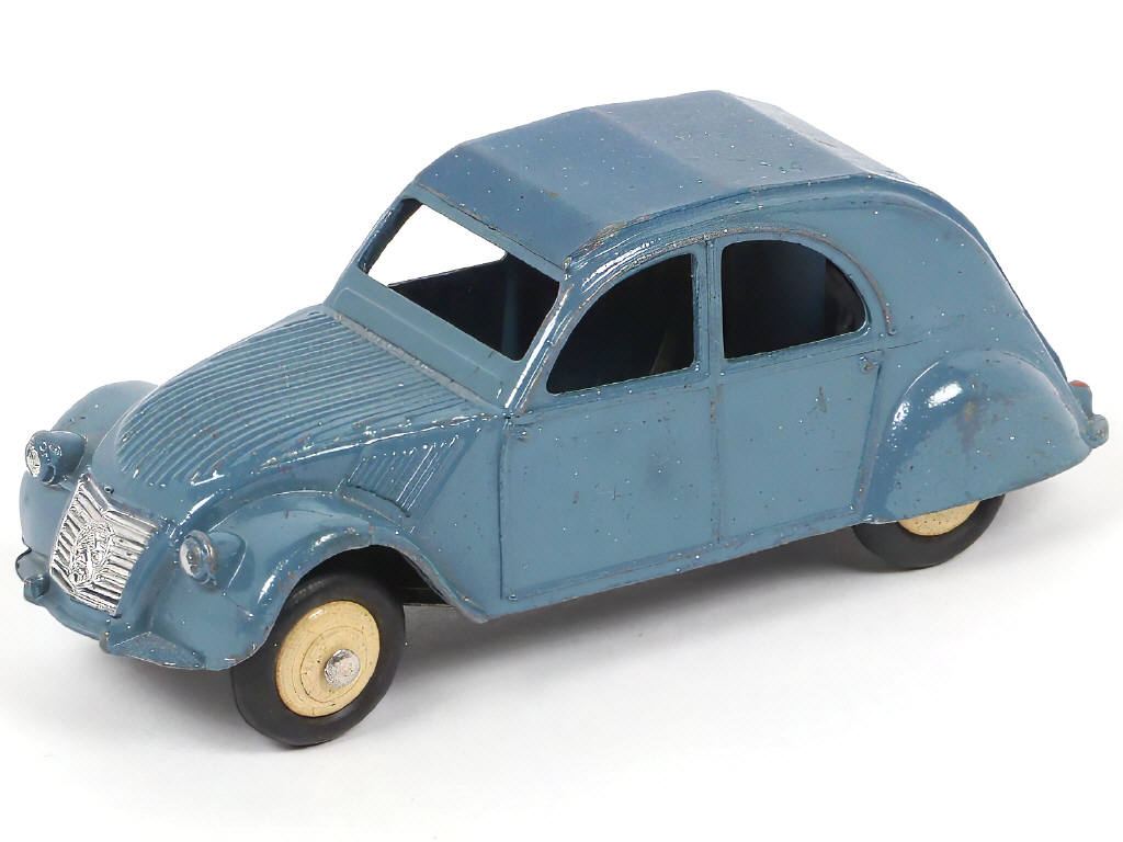 Lot 308 - DINKY TOYS (FRANCE) (1)
