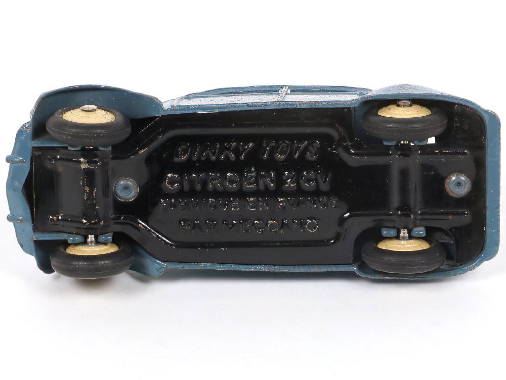 Lot 308 - DINKY TOYS (FRANCE) (1)