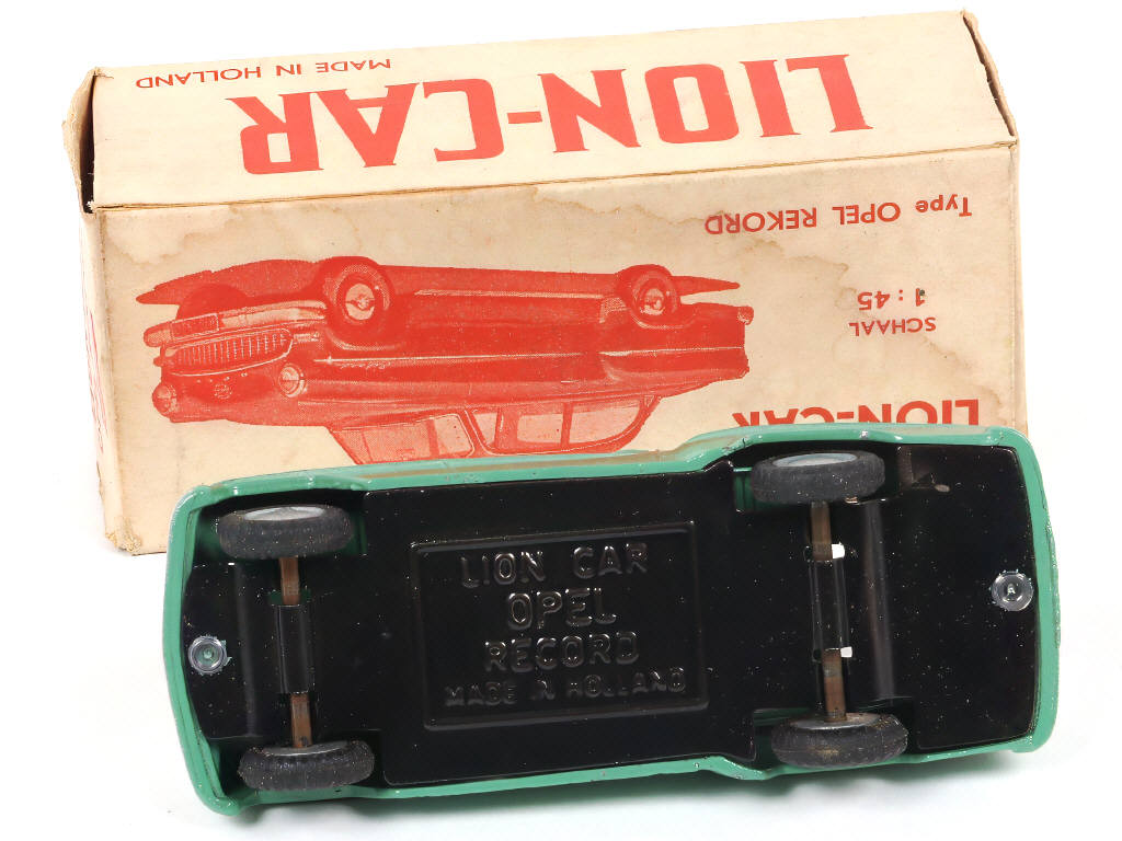 Lot 170 - LION-CAR (PAYS-BAS) (1)